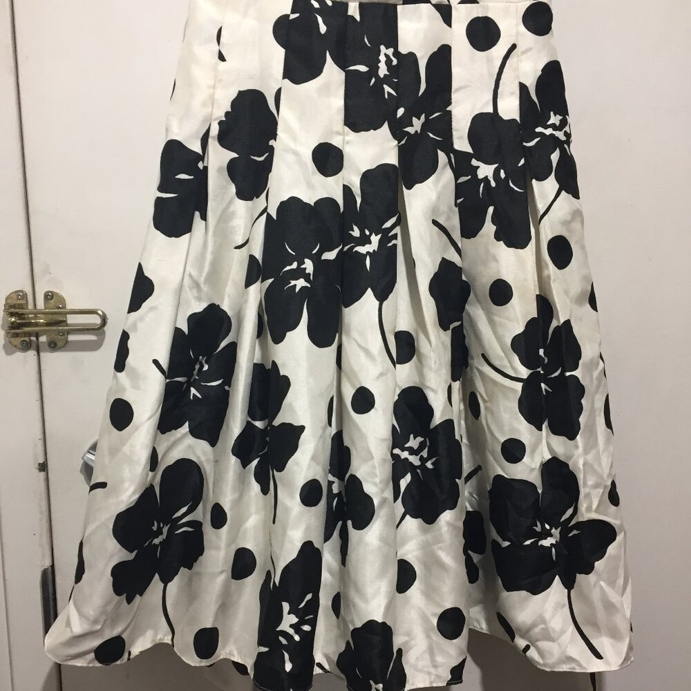 DRESSBARN SLEEVELESS FLORAL PRINT DRESSES SIZE 10 - Picture 10 of 12